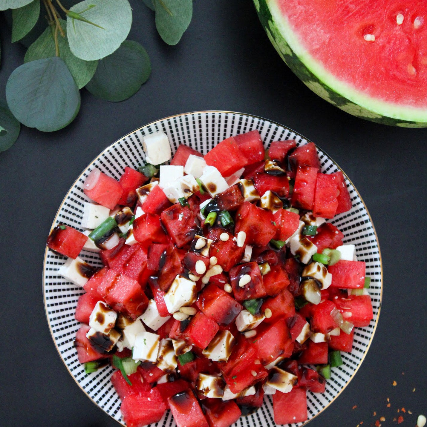 Selbstgemachter Wassermelone-Feta-Salat mit Honig &amp; Erdbeer Dressing ...